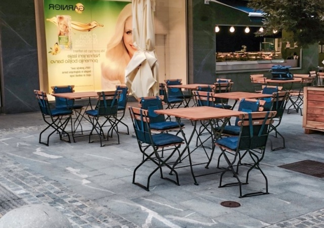 Baštenske stolice Lon, Ljubljana